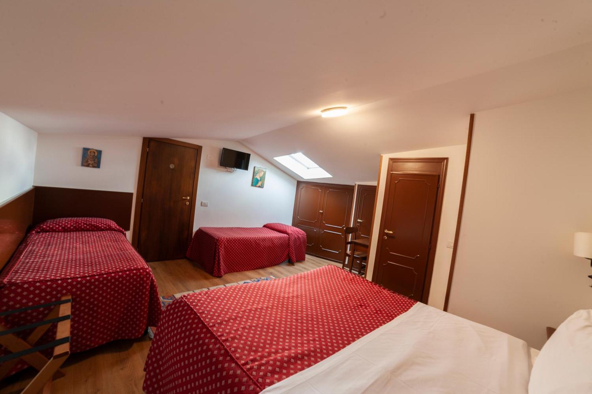 Hotel Pax Assisi Kültér fotó